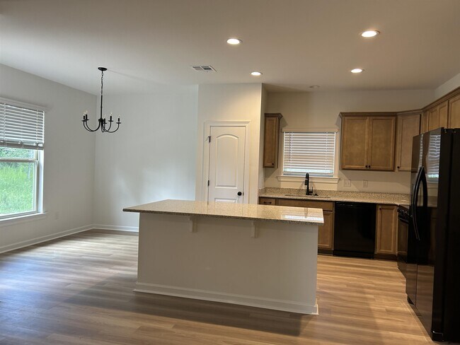 Foto del edificio - 45283 Riverdale Heights Rd