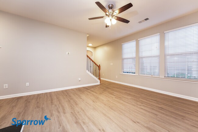Foto del edificio - 2570 Pierce Brennen Court