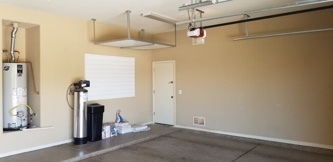 Foto del edificio - 3963 E Elmwood Pl