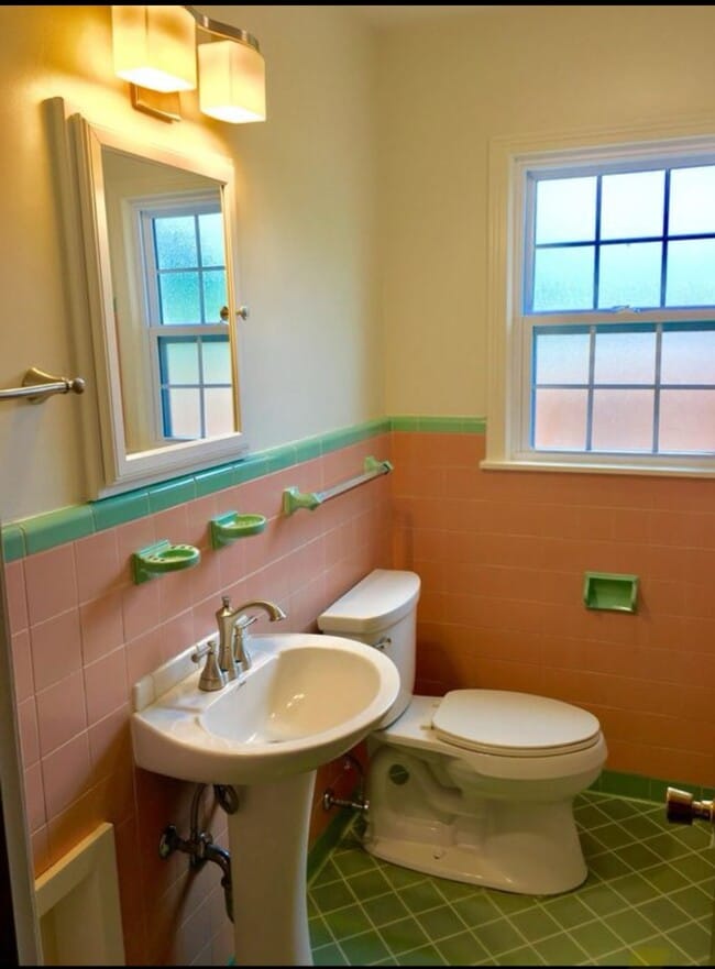 Foto del edificio - 4828 E 25th Pl