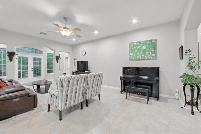 Building Photo - 22 Watermint Pl