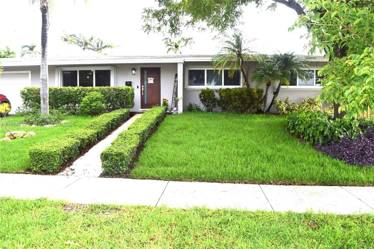 Primary Photo - 9355 SW 181st St