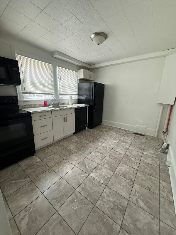 Foto del edificio - 315 Hillcrest Dr