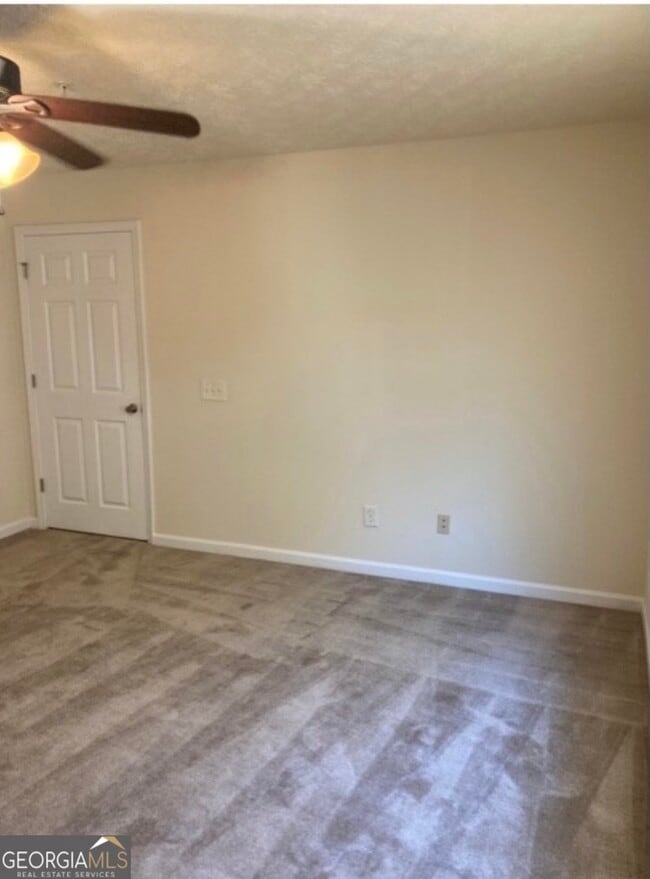 Foto del edificio - 6102 Fairington Club Dr