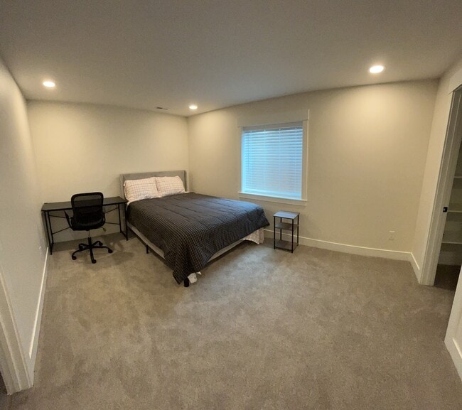 Building Photo - 184 Galena Smt Dr