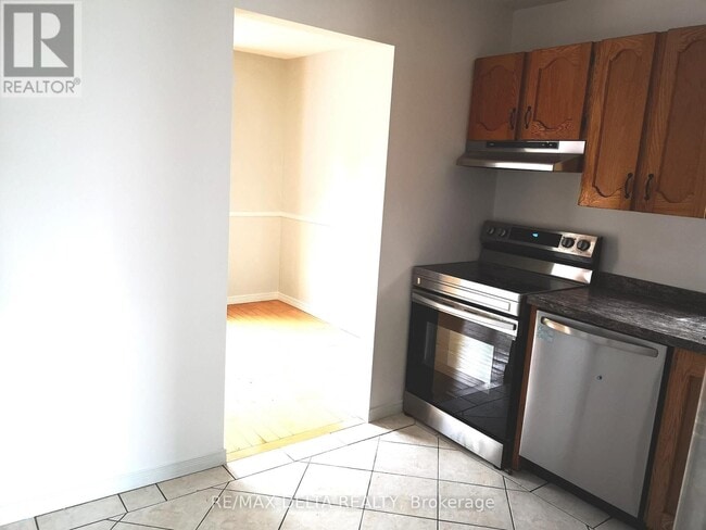 Building Photo - 1758 Bromont Way