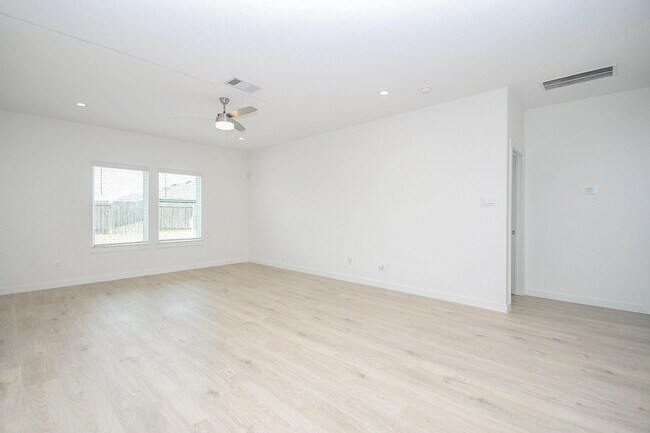 Foto del edificio - 30030 Gallatin River Ln