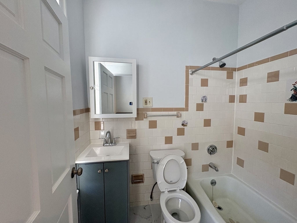363 Adams St Unit 3, Boston, MA 02122 - Room for Rent in Boston, MA ...