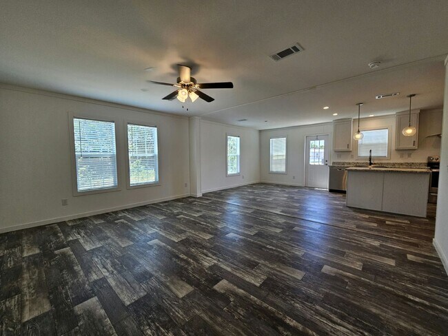 Foto del edificio - 6700 Hidden Oaks Dr