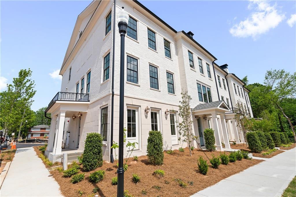 Foto principal - 655 Mayfair Ct