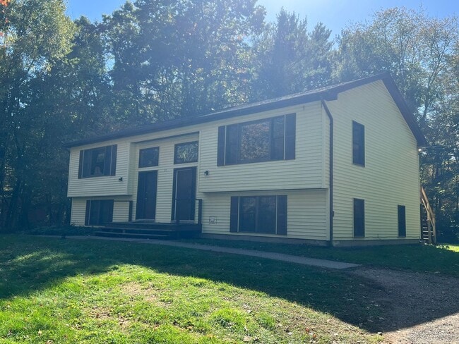 Foto del edificio - 21 Old Amherst Rd