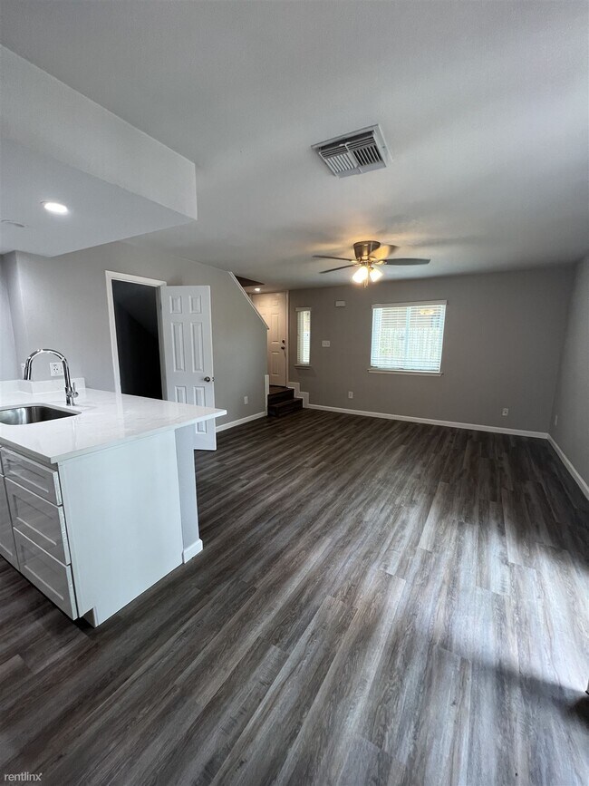 Foto del edificio - 2 br, 1.5 bath 4plex - 3458 Willowrun Drive C
