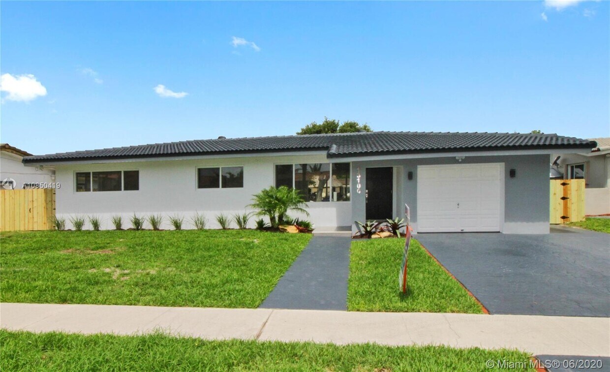 Primary Photo - 13100 Coronado Terrace