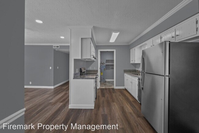 Foto del edificio - 3 br, 1.5 bath House - 246 Township Dr