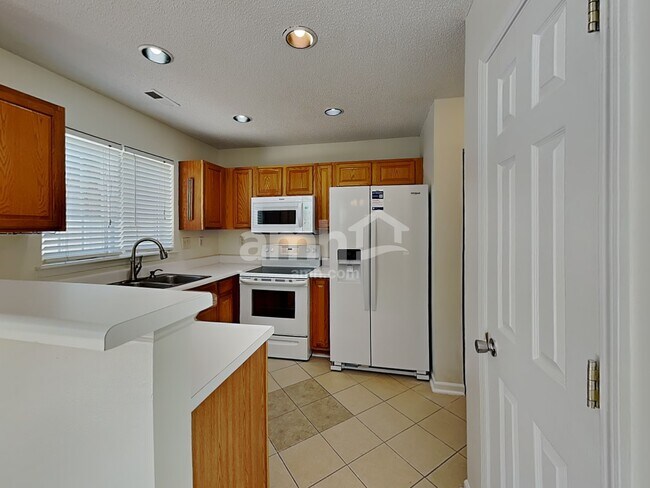Foto del edificio - 9428 Meadowmont View Dr