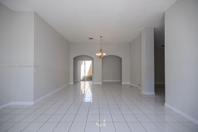 Building Photo - 1065 NW 131st Ave