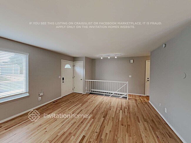 Building Photo - 3884 S Truckee Ct
