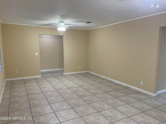 Building Photo - 3528 Jacona Dr