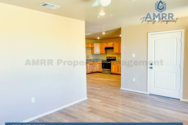 Building Photo - Cozy 3-Bedroom Home – Perfect for Modern L...