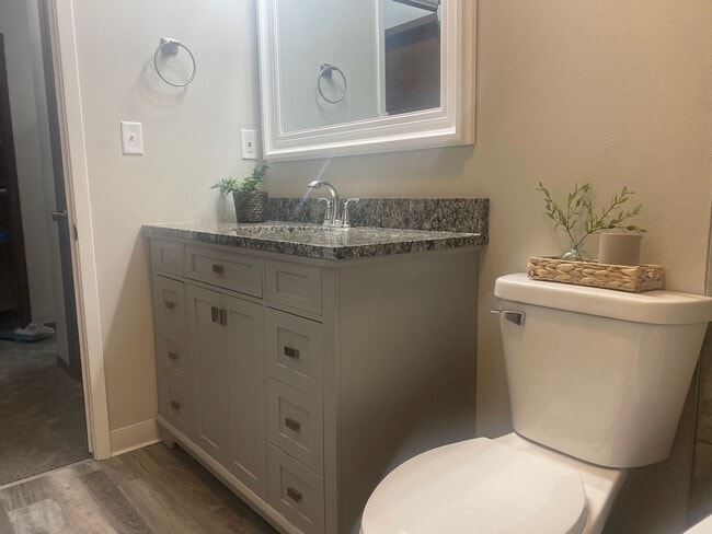 Building Photo - Updated 2BR/1.5BA with garage, lawn care included