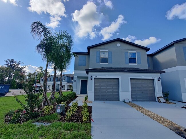 Building Photo - 23251 Willow Glen Way