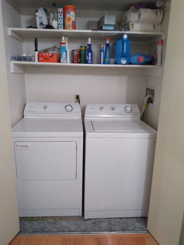 2953 Mesa Rd Unit B, Colorado Springs, CO 80904 Condo for Rent in