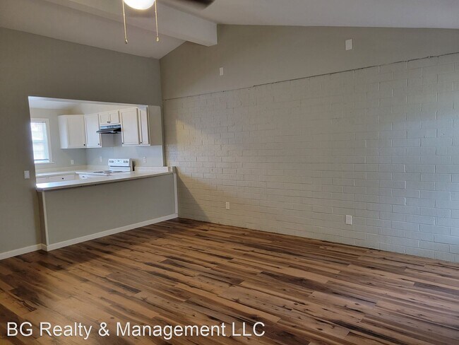 Building Photo - 3 br, 1 bath House - 874 Von Blond Dr. B