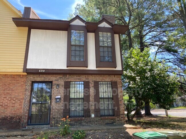 Foto del edificio - 600 S Greer St