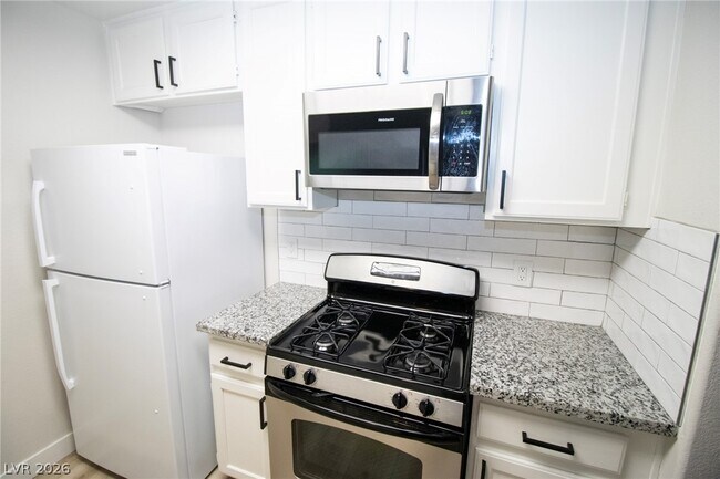 Foto del edificio - 1468 Reef Ridge Ct