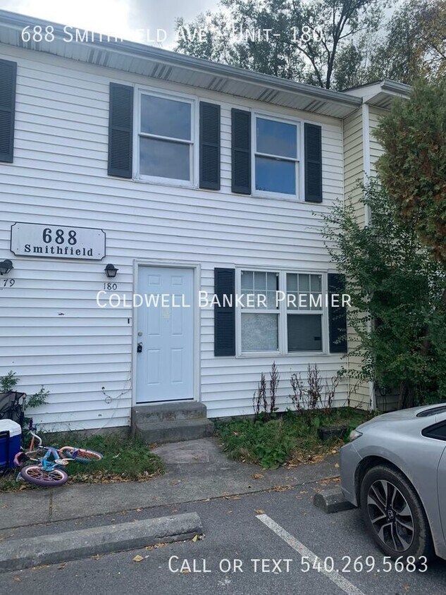 Primary Photo - 688 Smithfield Ave, Unit 180
