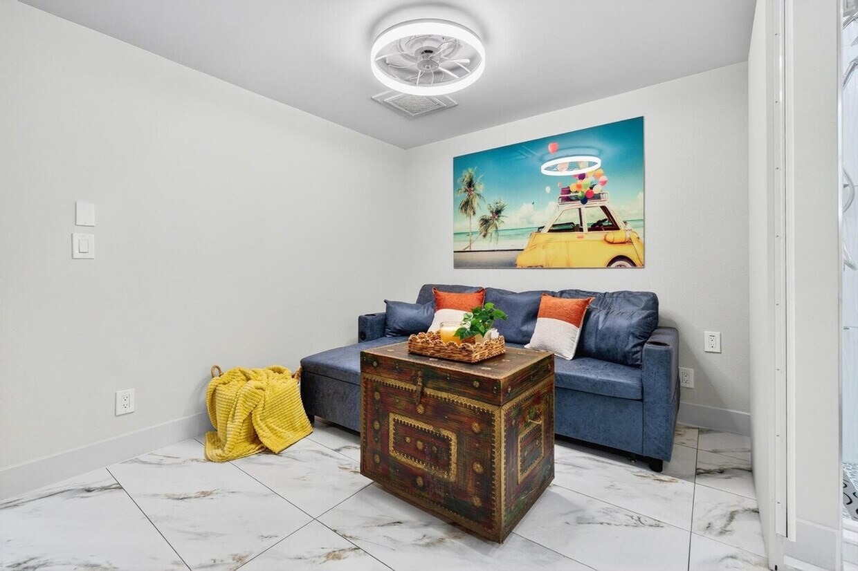 Foto principal - 10538 55th Ave