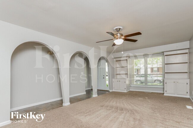 Building Photo - 522 Ballwood Dr