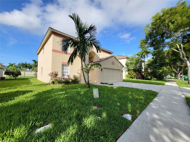 Building Photo - 11290 SW 21st St
