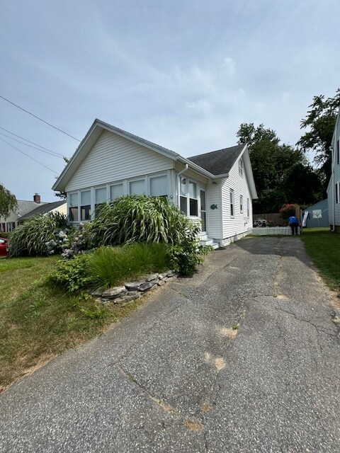 Building Photo - 46 Sea Crest Ave