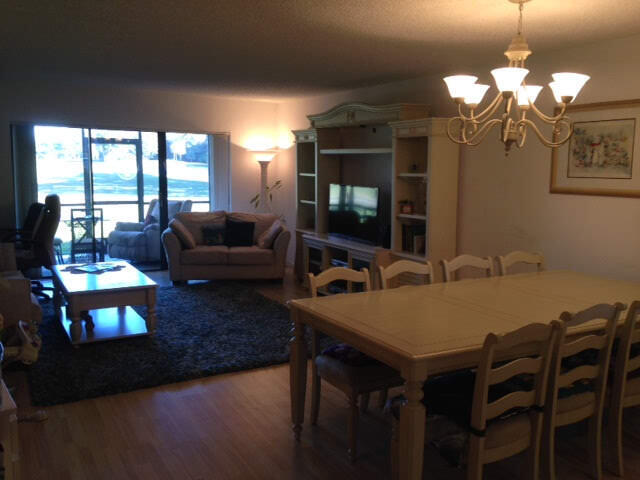 Foto del edificio - 8425 Casa Del Lago