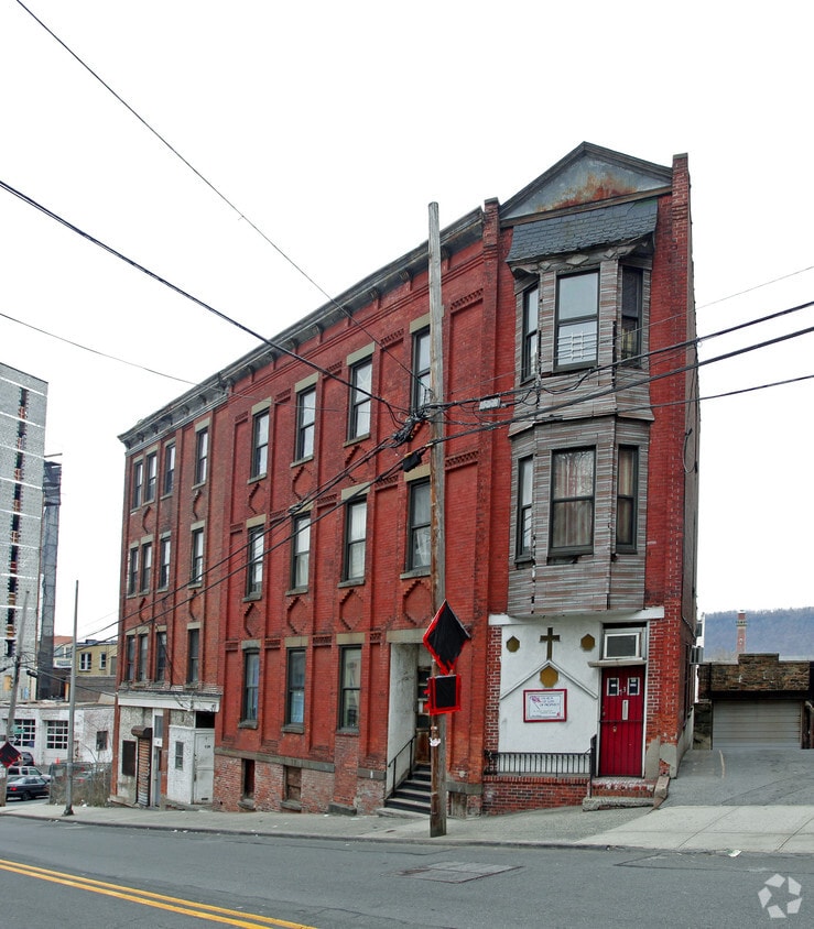 Primary Photo - 69-73 N Broadway