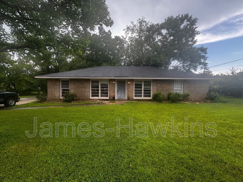 Foto principal - 406 Garden Homes Cir