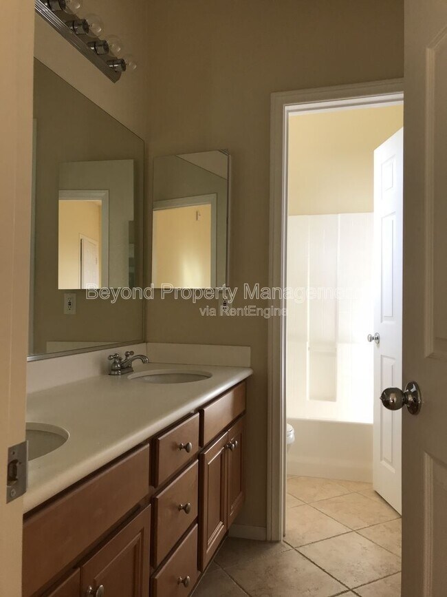 Building Photo - 2609 Matera Ln