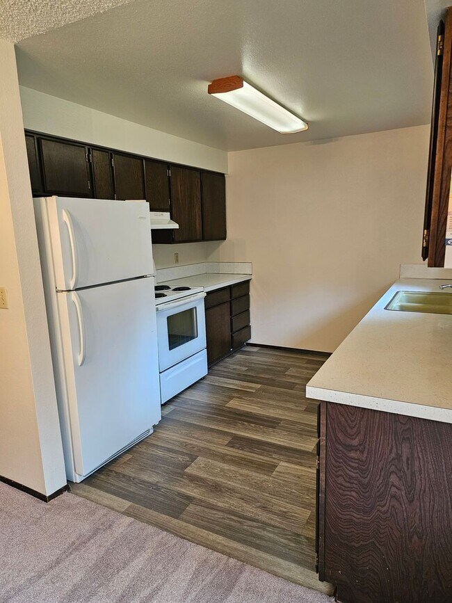 Building Photo - Must See 2 BED/1 BATH in Yelm/Rainier!
