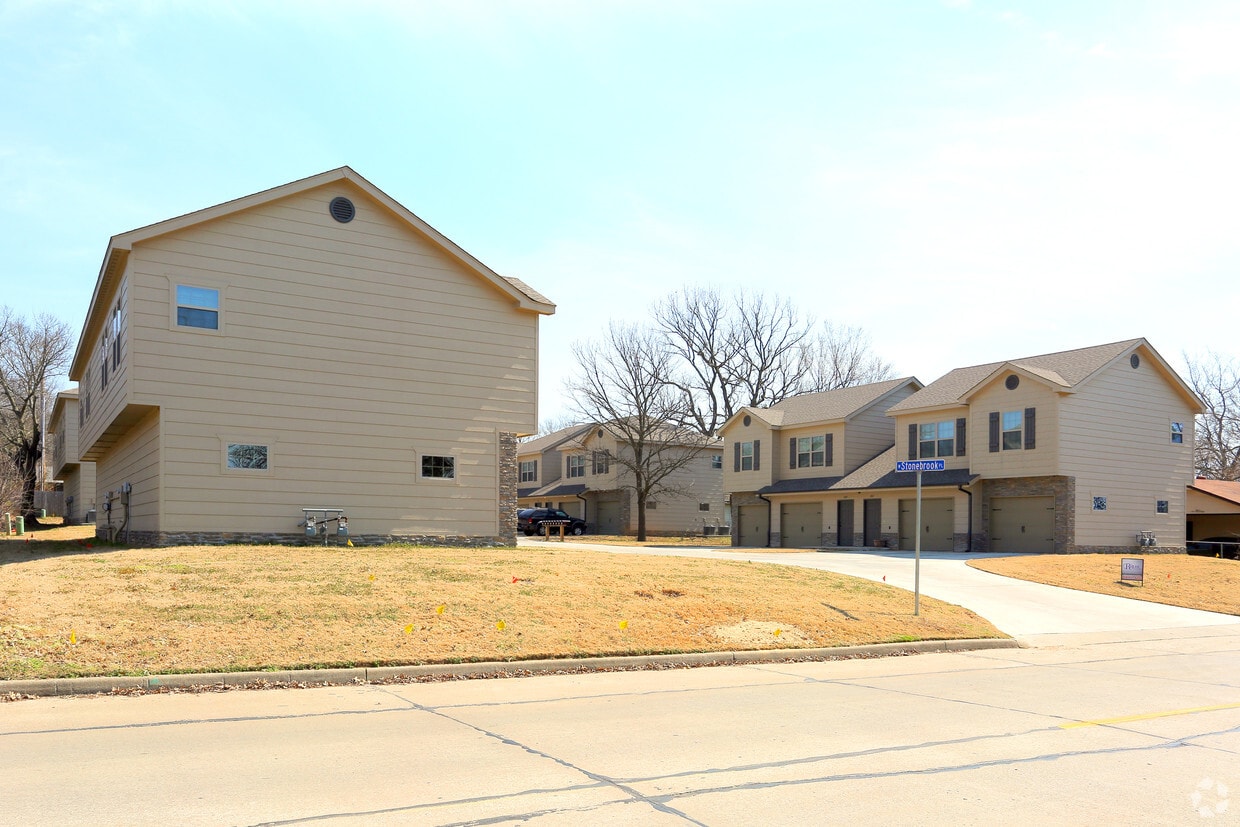 Building Photo - 746 S Muskogee Ave