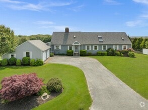 Building Photo - 295 Carpenter Dr