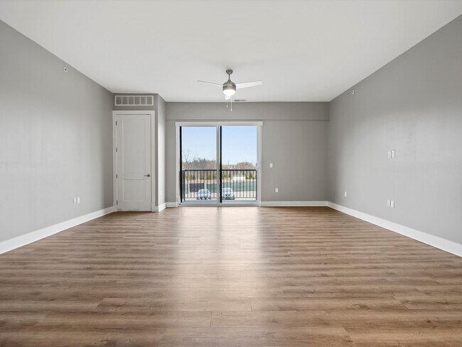 Foto del edificio - Cedar Valley Luxury Apartments