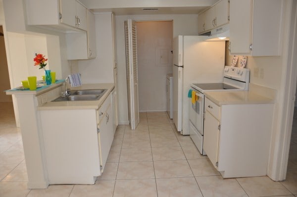 Building Photo - 8793 NW 39th St