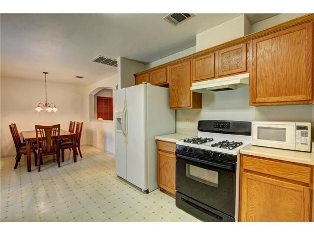 Building Photo - 1821 Wallin Loop