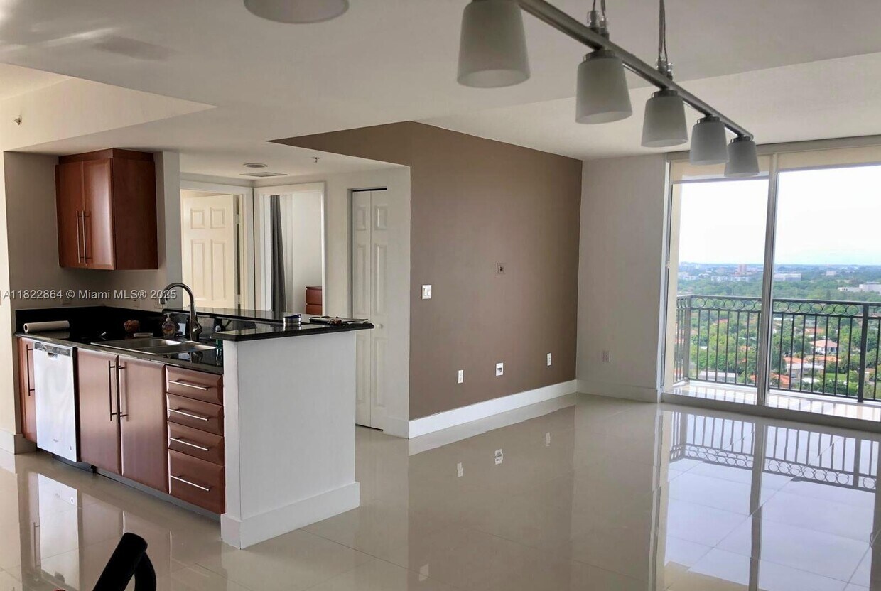 Foto principal - 3232 SW 22nd Terrace