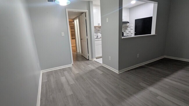 Building Photo - Nice 1 bedroom 1 bath Condo Great Location!