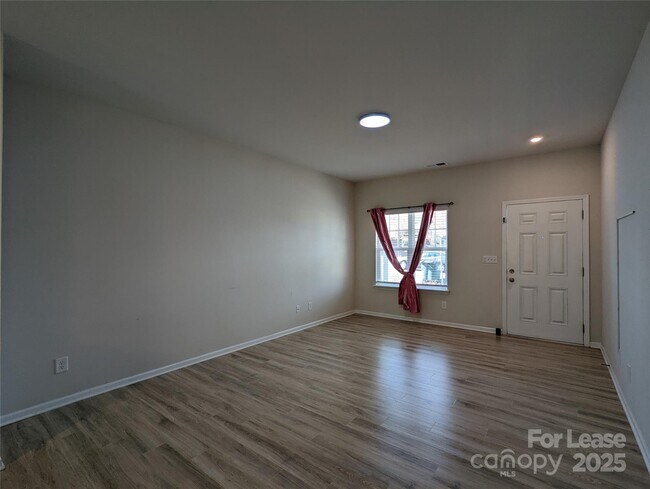 Foto del edificio - 7123 Jane Parks Way