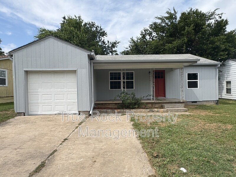 Foto principal - 610 W 1st St