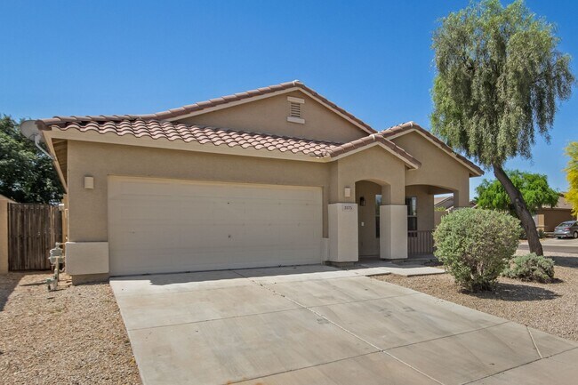 Foto del edificio - COZY 4 bedroom 2 bath house in Queen Creek!