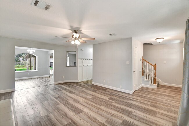 Foto del edificio - 22806 Lantana Dr